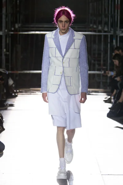 Look 13